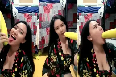 Berlian Ochi Nyepong Mentimun Pamer Toket