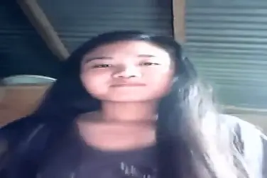 Bokep SMP Doyan Show Dada Di Depan Webcam