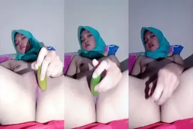 Bokep Ukhti Sange Colmek Pake Timun Segar